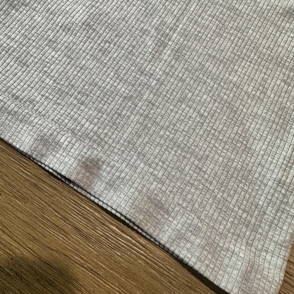 Athleta Renew Seamless Muscle Tank Size XXS Grey Heather - Picture 6 of 9